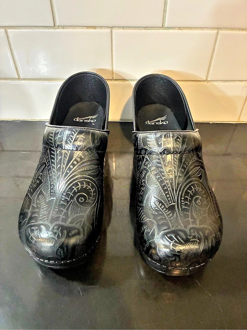 Dansko Professional Tooled Clog Leather Black EU 40
